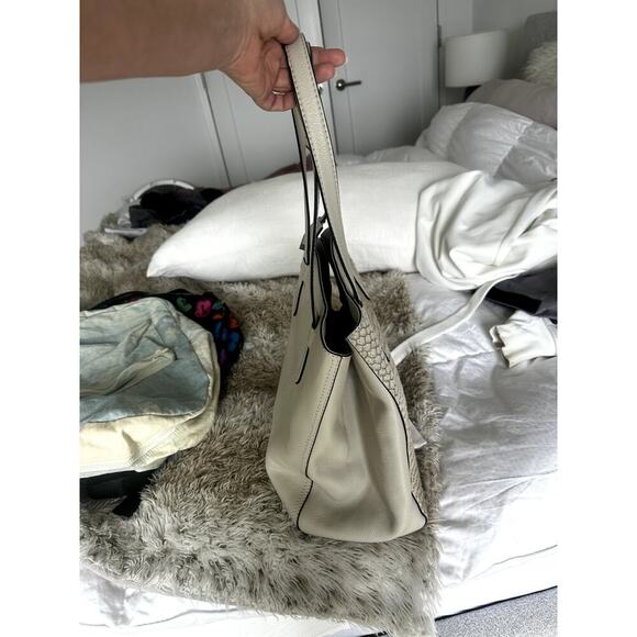 Botkier Ivory Chevron Calf-Hair Tote Bag Quiet Luxury Textured Leather Work NWOT - Picture 4 of 14